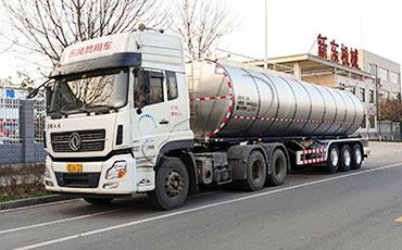 郜先生：新東鮮奶運(yùn)輸車，保溫保鮮，一路無(wú)憂